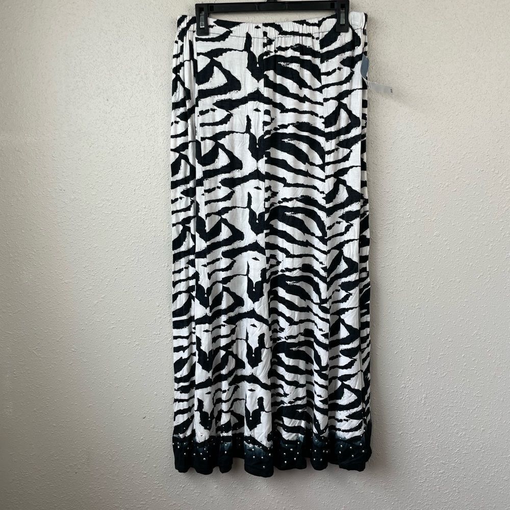 NWT Passports Black & White Maxi Skirt Size S